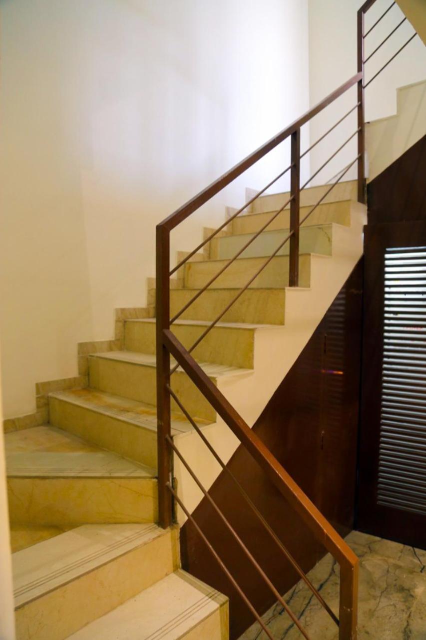 Hotel Nova Pride راجكوت المظهر الخارجي الصورة