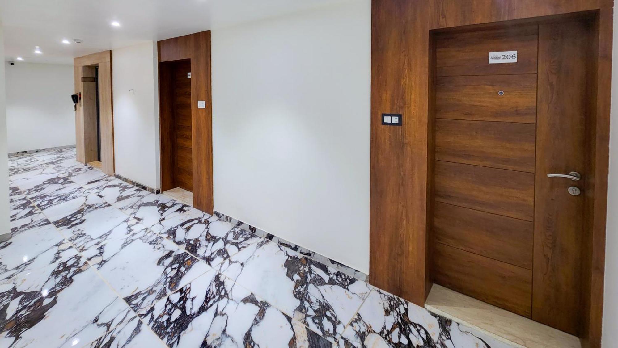 Hotel Nova Pride راجكوت المظهر الخارجي الصورة